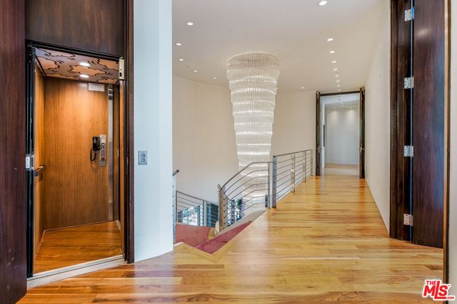 $9,999,999 | 1111 Bel Air Place, Los Angeles, CA 90077