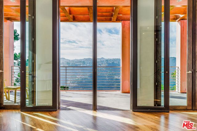 $9,999,999 | 1111 Bel Air Place, Los Angeles, CA 90077