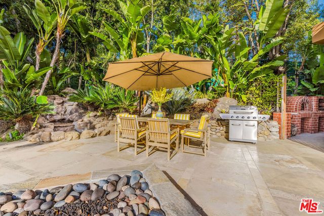 $9,999,999 | 1111 Bel Air Place, Los Angeles, CA 90077