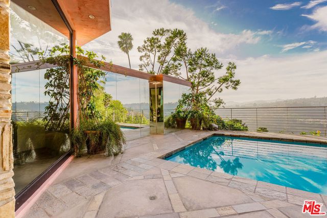 $9,999,999 | 1111 Bel Air Place, Los Angeles, CA 90077