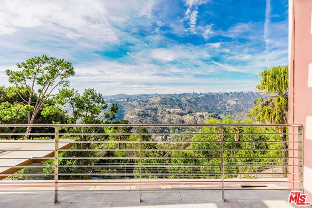 $9,999,999 | 1111 Bel Air Place, Los Angeles, CA 90077