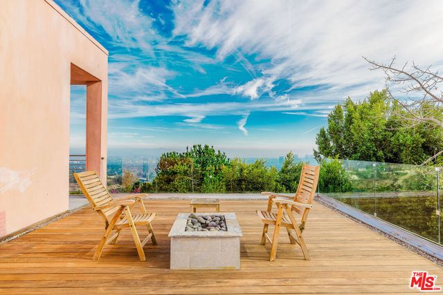 $9,999,999 | 1111 Bel Air Place, Los Angeles, CA 90077