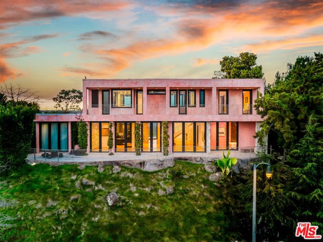 $9,999,999 | 1111 Bel Air Place, Los Angeles, CA 90077