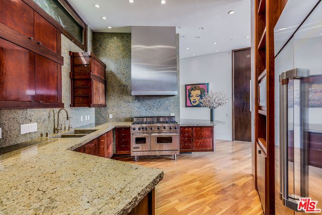 $9,999,999 | 1111 Bel Air Place, Los Angeles, CA 90077