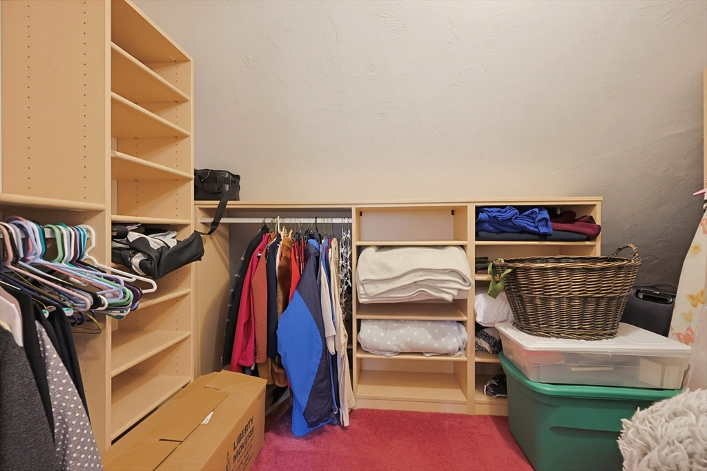 110 Chipper Hill Road Northbridge, MA 01534 - Photo 36 of 40