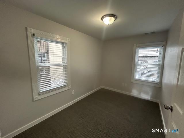 251 Cove Road Stamford, CT 06902 - Photo 7 of 26