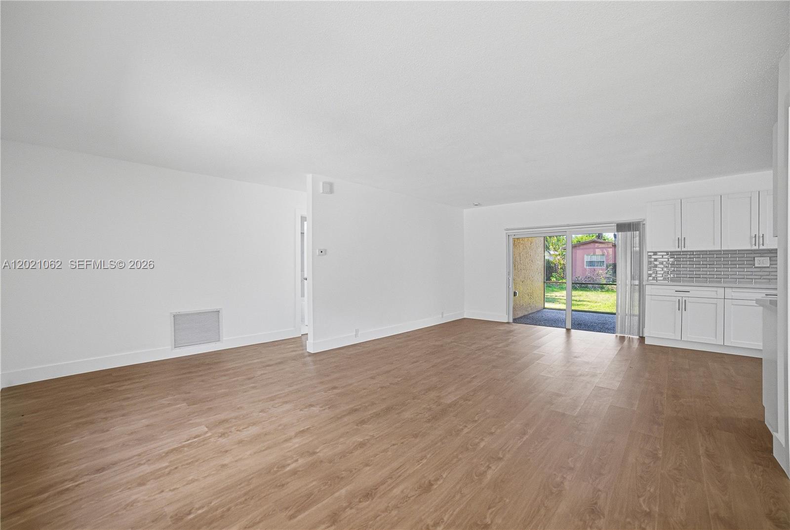 4981 Southwest 7th Street Margate, FL 33068 - Photo 10 of 34