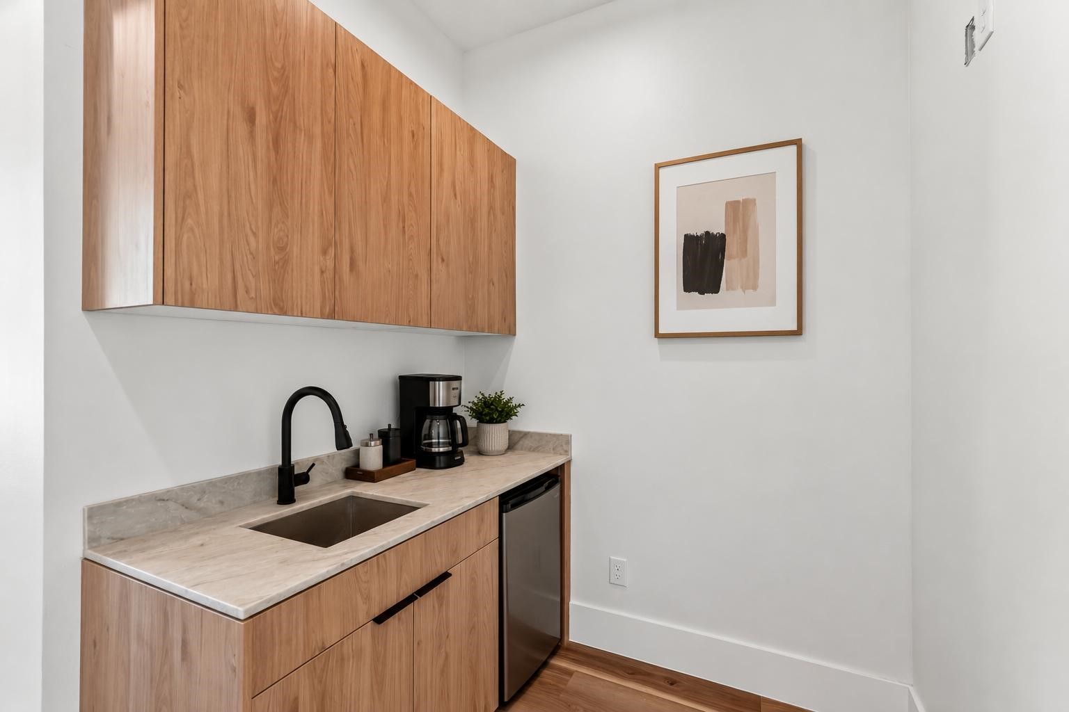 6822 Sidney Street, Unit A Houston, TX 77021 - Photo 11 of 50 Virtually stage