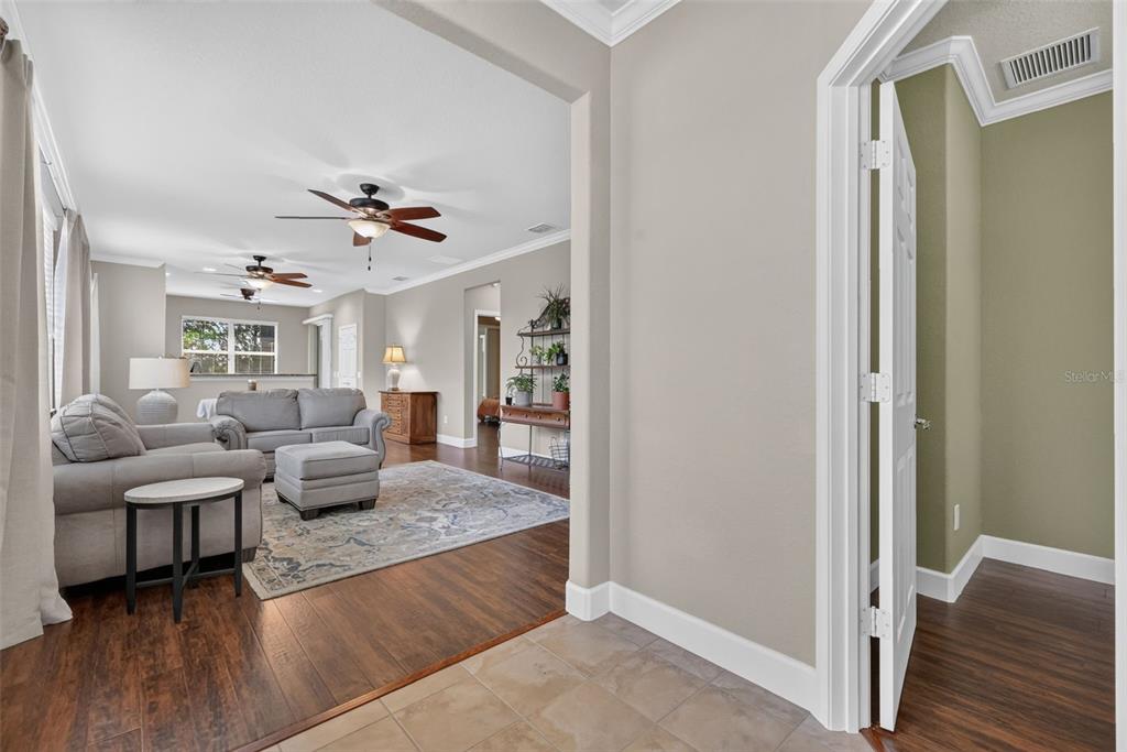 9137 Southwest 70th Loop Ocala, FL 34481 - Photo 5 of 29