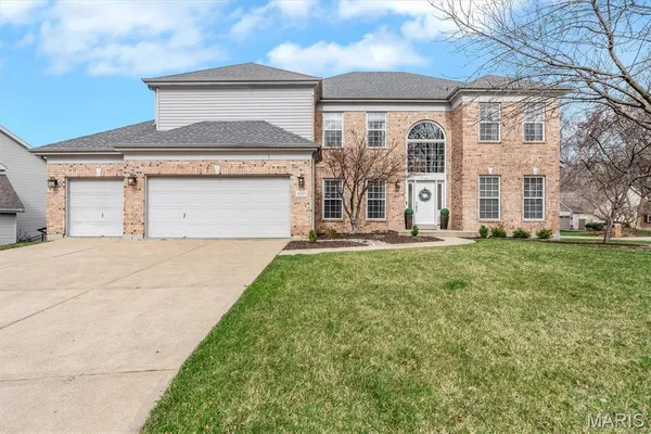$549,000 | 1600 Valley Hill Court, O'Fallon, MO 63368