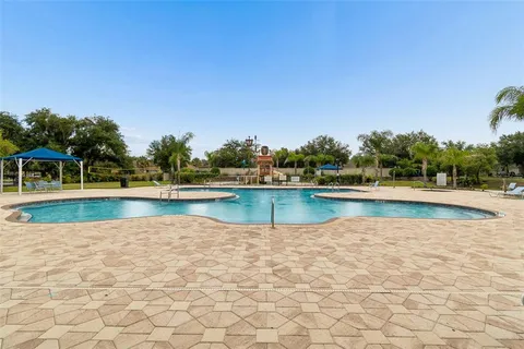 $549,900 | 17566 Buckingham Garden Drive, Lithia, FL 33547