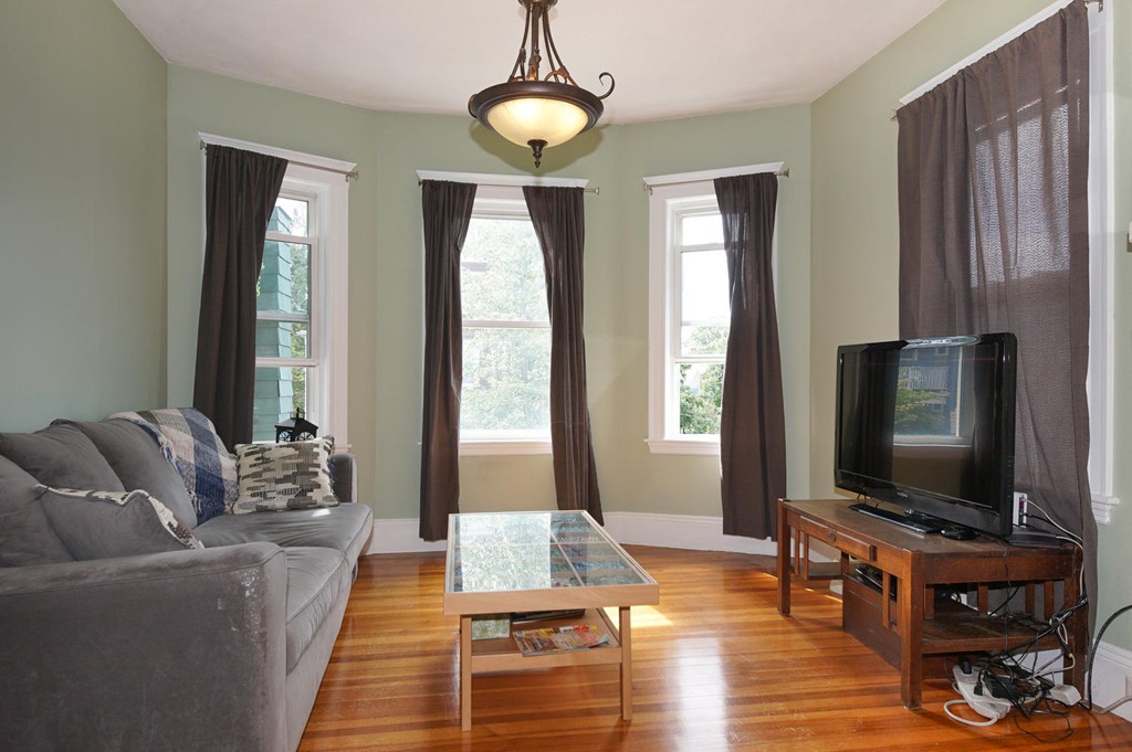 70 Montebello Road, Unit 2 Boston, MA 02130 - Photo 6 of 14 Gallery Image 6