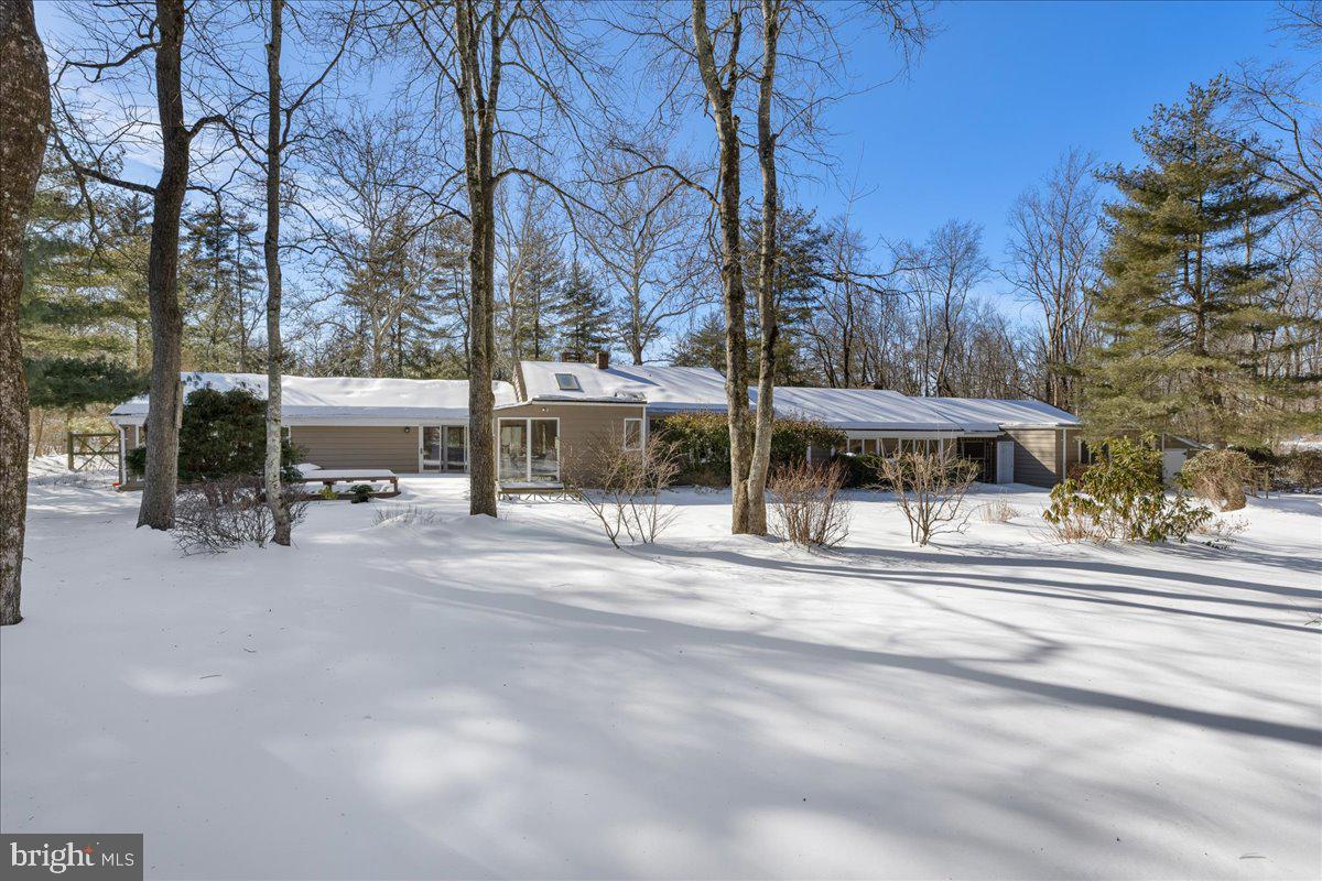 165 Heather Lane Princeton, NJ 08540 - Photo 28 of 28 a view of a outdoor space