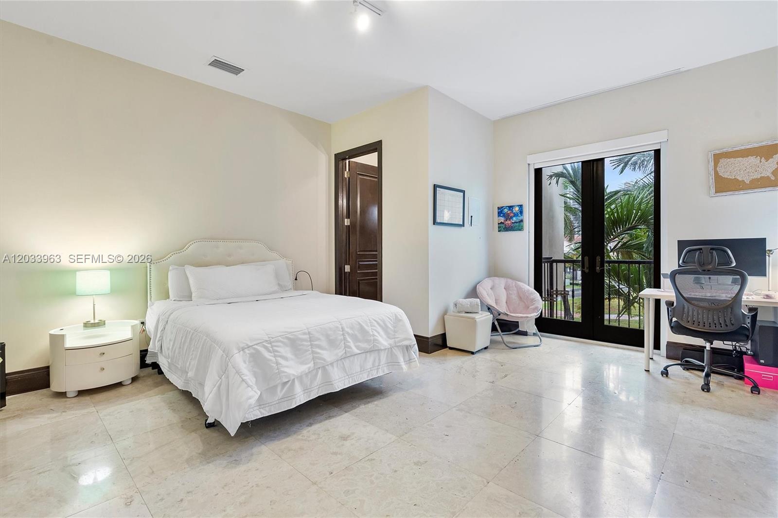 18825 North Bay Road Sunny Isles Beach, FL 33160 - Photo 36 of 76