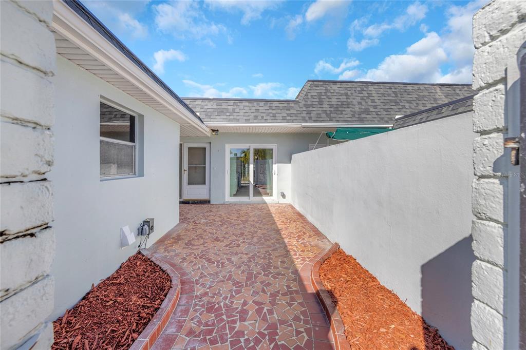 285 Boca Ciega Point Boulevard North, Unit 3009 St. Petersburg, FL 33708 - Photo 3 of 26