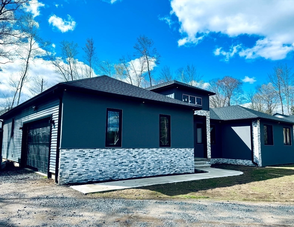 134 Russellville Road Westfield, MA 01085 - Photo 2 of 26