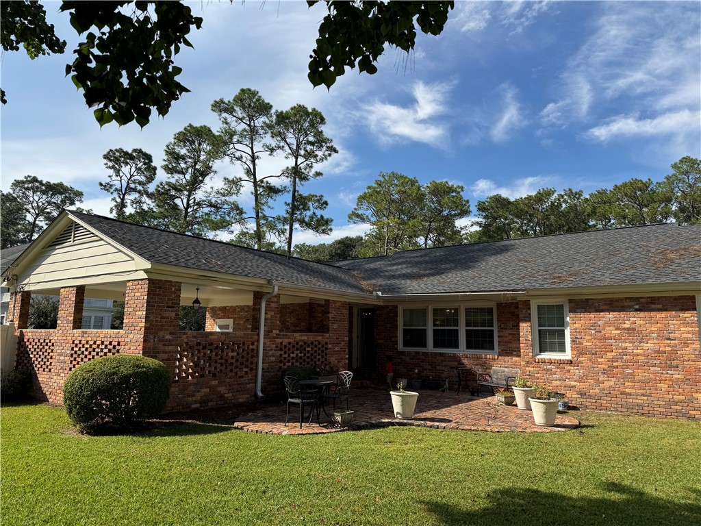 800 Euclid Avenue Waycross, GA 31501 - Photo 15 of 19 Attached carport