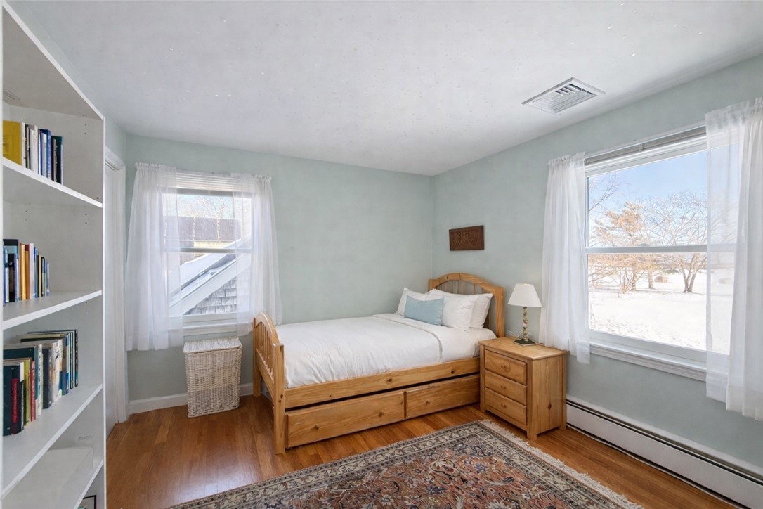 400 3rd Beach Road Middletown, RI 02842 - Photo 8 of 11 Bedroom #2