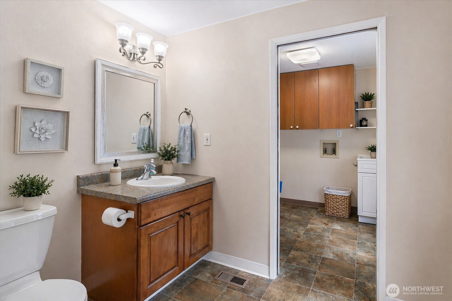 17632 Southeast 123rd Place Renton, WA 98059 - Photo 15 of 40