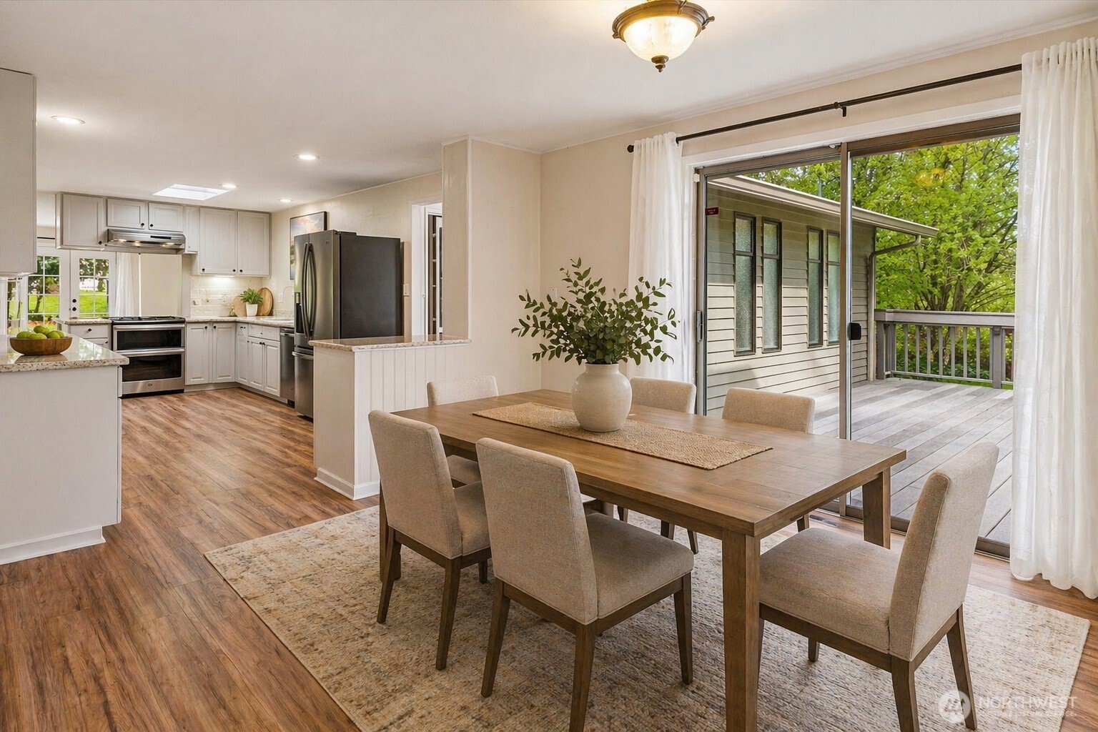 17632 Southeast 123rd Place Renton, WA 98059 - Photo 4 of 40