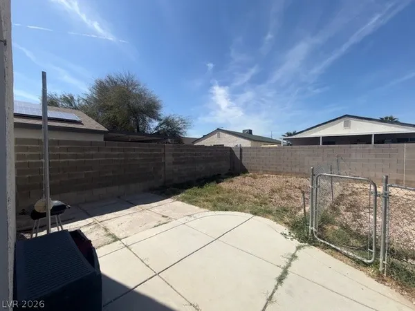 $2,350 | 3903 North Eblick Wash Drive, Las Vegas, NV 89115