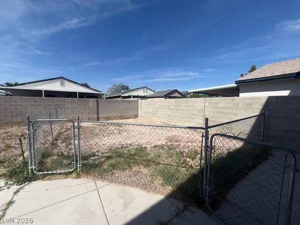 $2,350 | 3903 North Eblick Wash Drive, Las Vegas, NV 89115