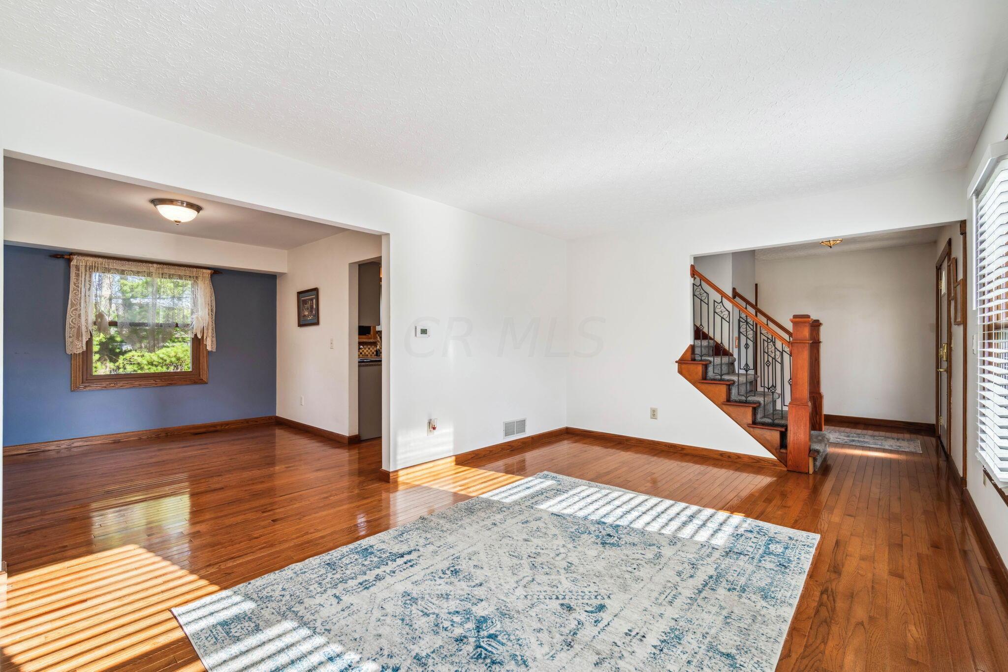 2812 Cooper Ridge Road Columbus, OH 43231 - Photo 6 of 52 6-web-or-mls-2812-cooper-ridge-rd