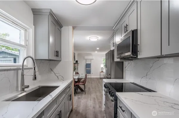 $1,500 | 14244 29th Avenue South, SeaTac, WA 98168