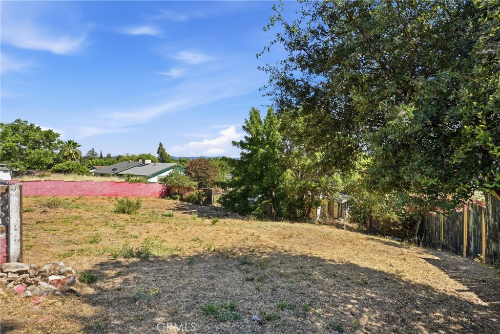 13701 Arrowhead Road Clearlake, CA 95422 - Photo 17 of 21 Lower level of the yard has room for an additional unit.