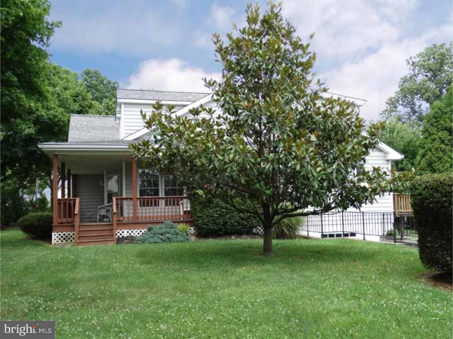 1001 Welsh Road Philadelphia, PA 19115 - Photo 3 of 25 Exterior Side