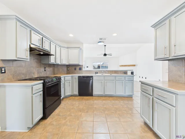 $264,900 | 5262 Faulkner Drive, Darrow, LA 70725