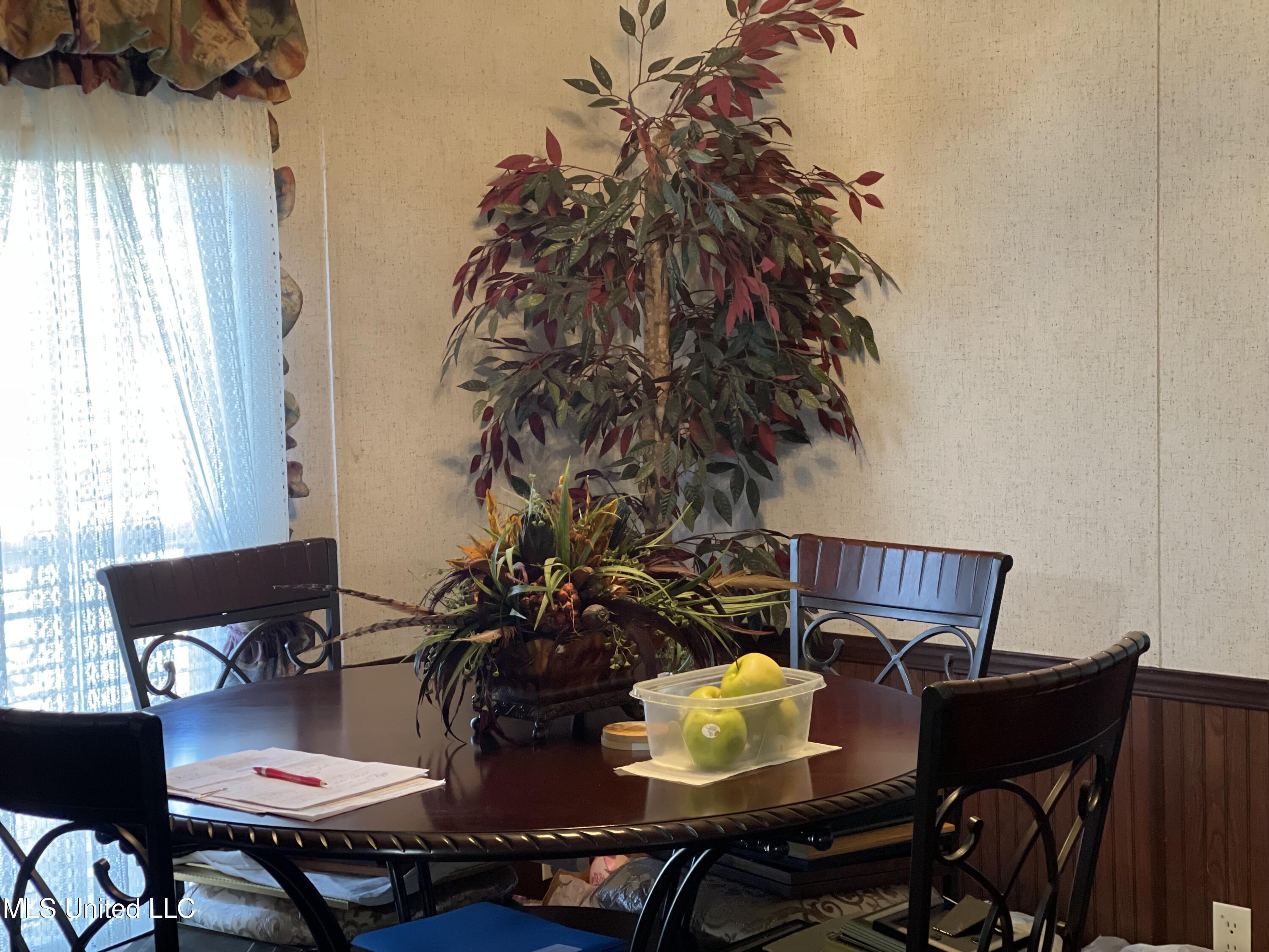 6193 Marianna Road Holly Springs, MS 38635 - Photo 8 of 26 IMG_7915