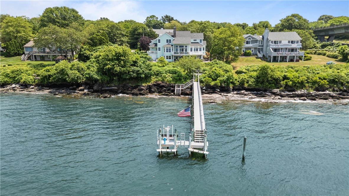 121 Seaside Drive Jamestown, RI 02835 - Photo 2 of 39