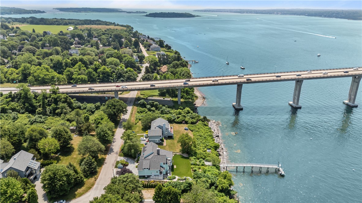 121 Seaside Drive Jamestown, RI 02835 - Photo 22 of 39