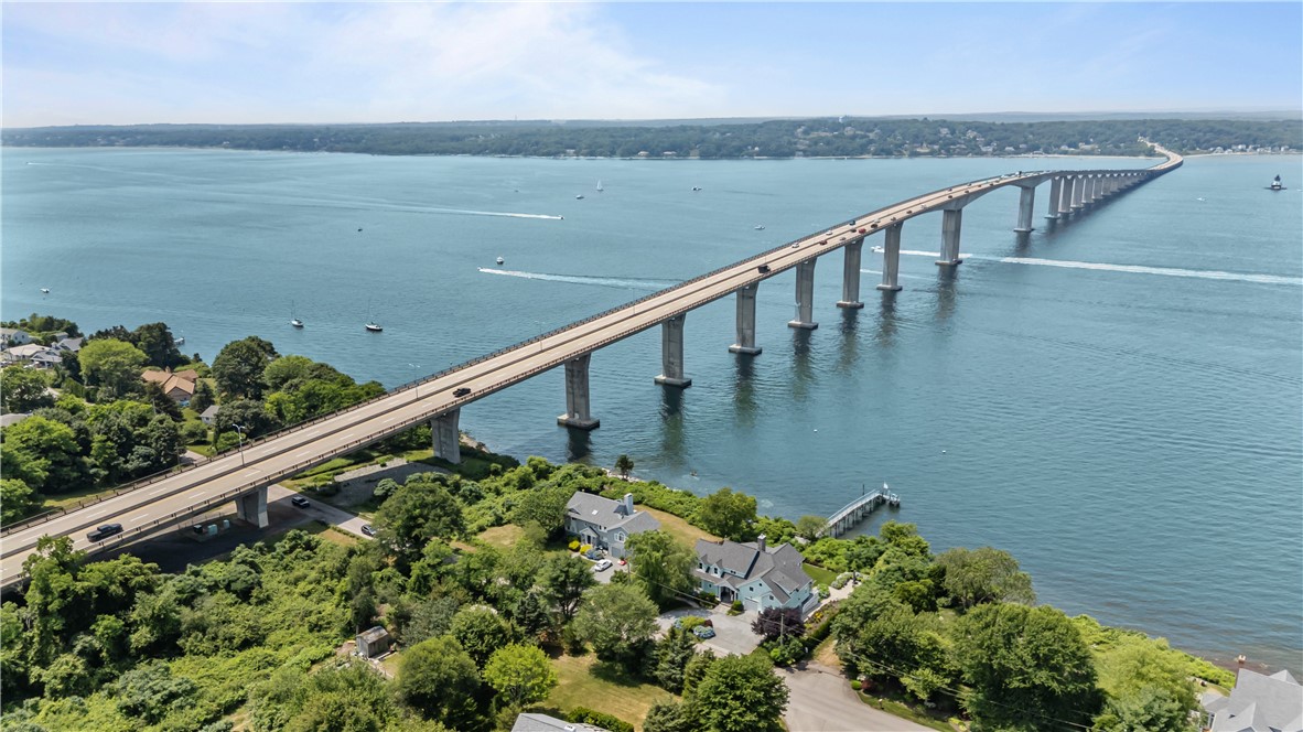 121 Seaside Drive Jamestown, RI 02835 - Photo 22 of 39