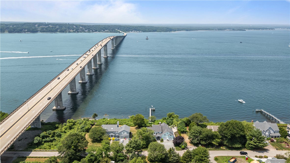 121 Seaside Drive Jamestown, RI 02835 - Photo 23 of 39