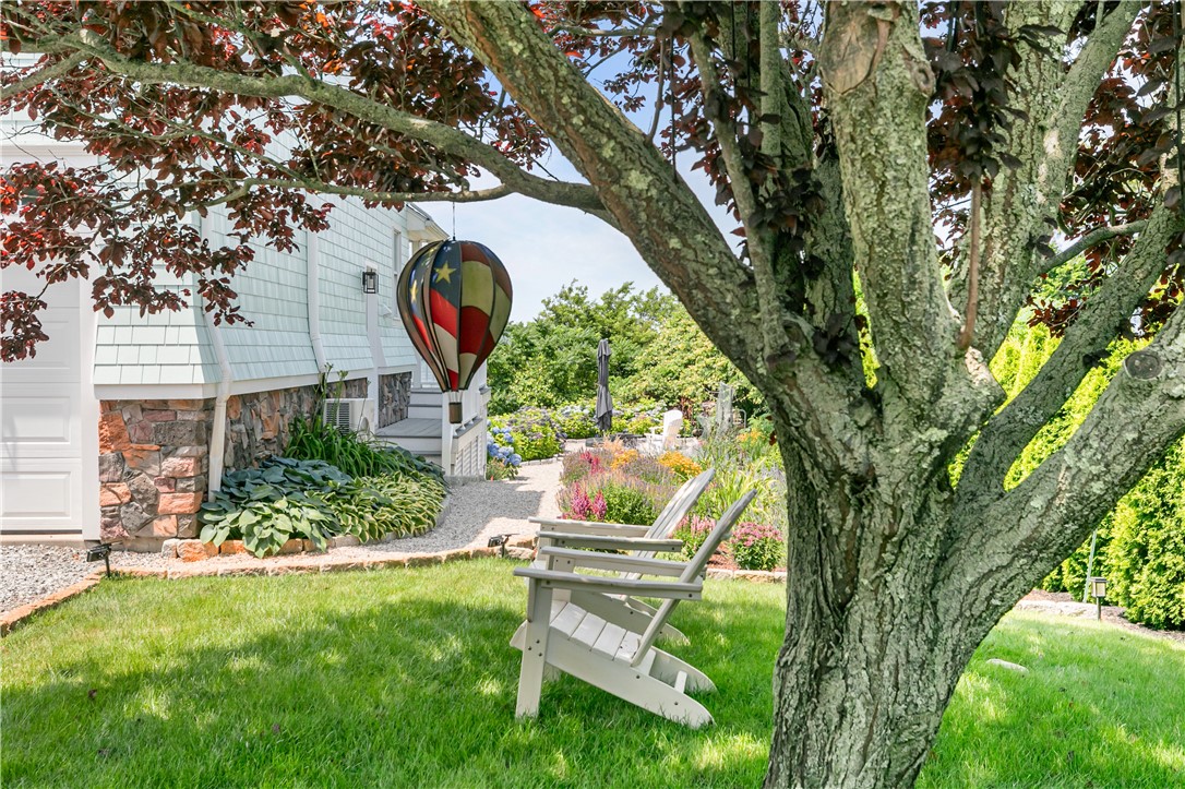 121 Seaside Drive Jamestown, RI 02835 - Photo 32 of 39