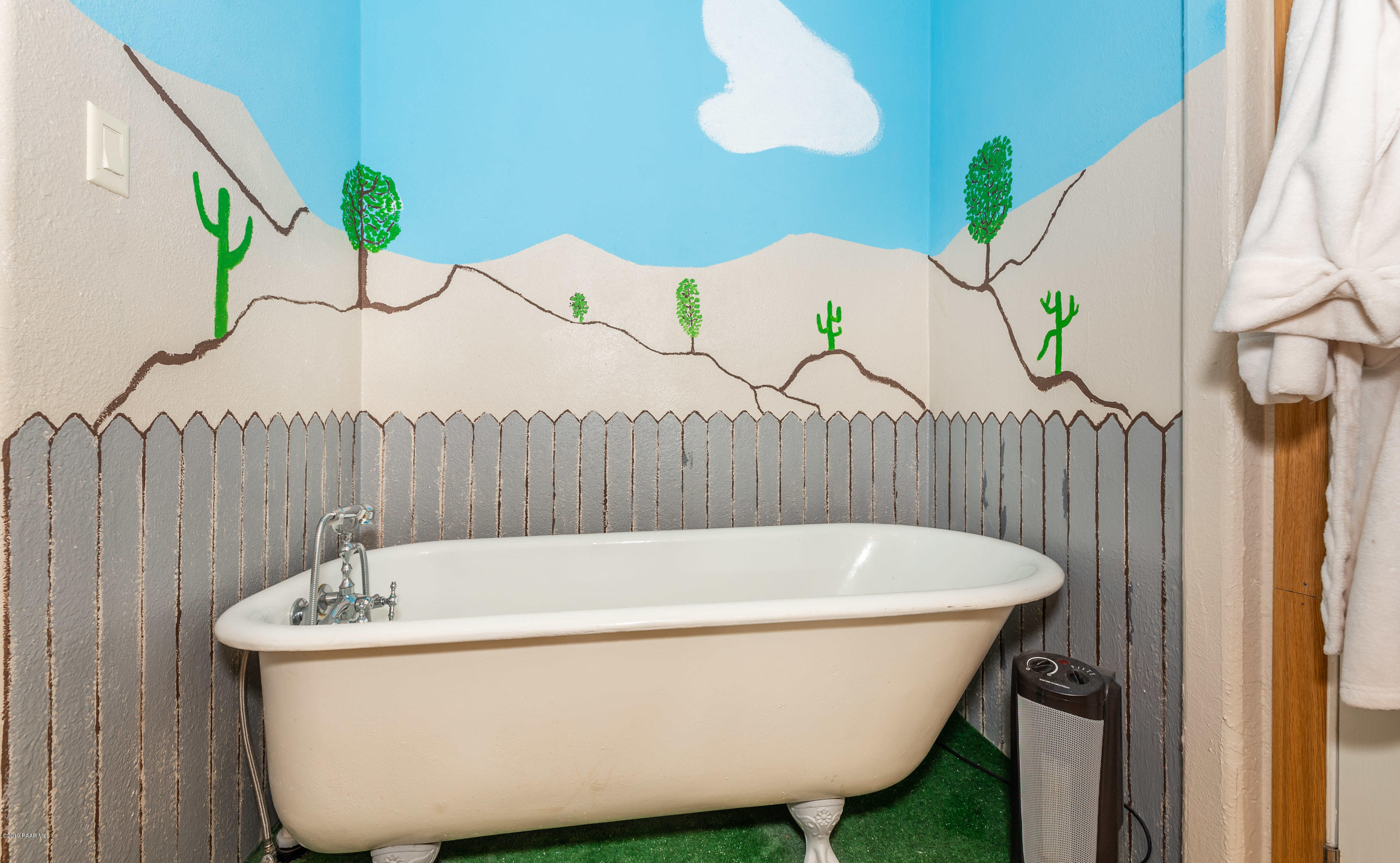 22327 North Docs Road Paulden, AZ 86334 - Photo 17 of 30 014_Master Bathroom