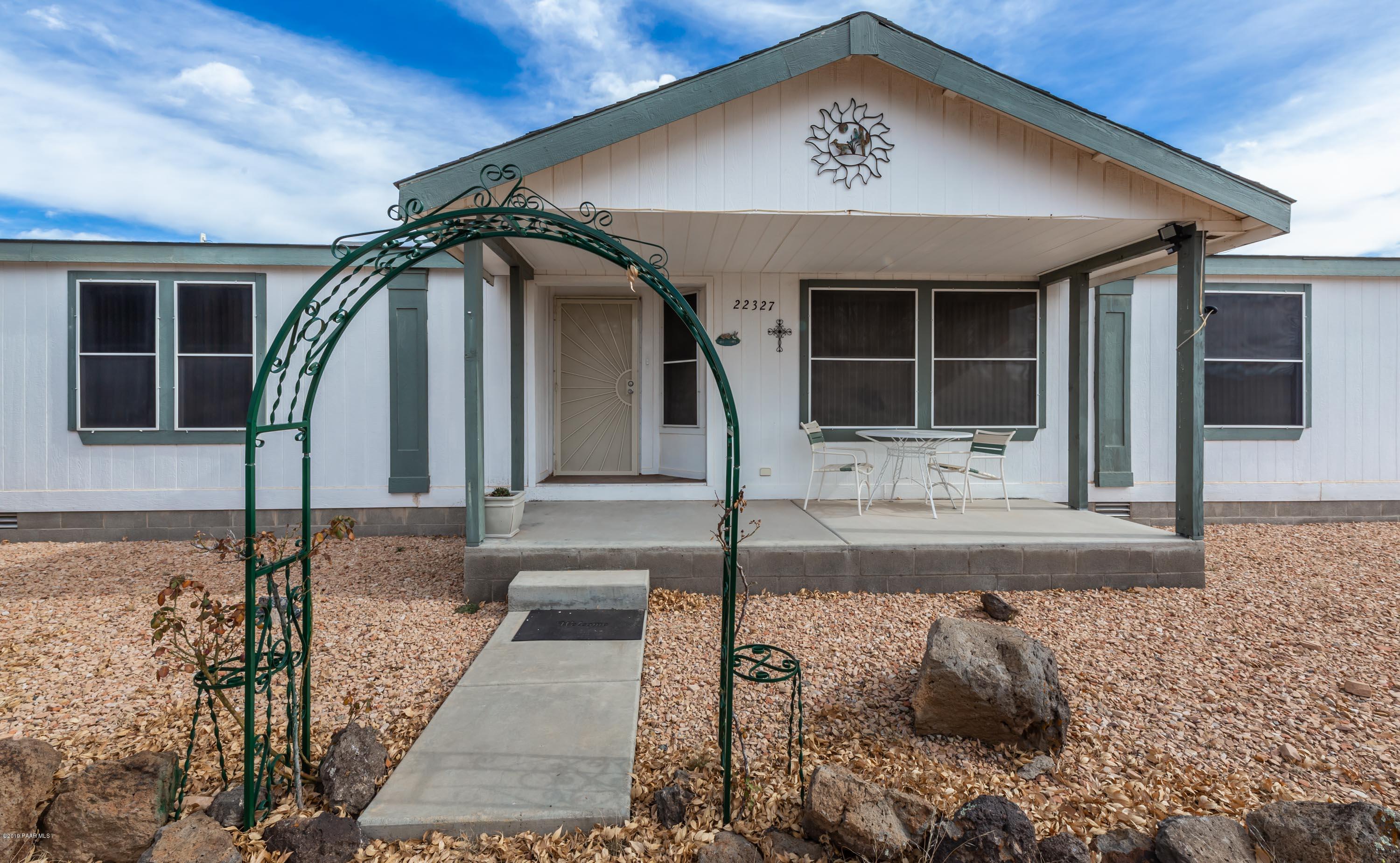 22327 North Docs Road Paulden, AZ 86334 - Photo 29 of 30 002_Front Entry Covered Patio