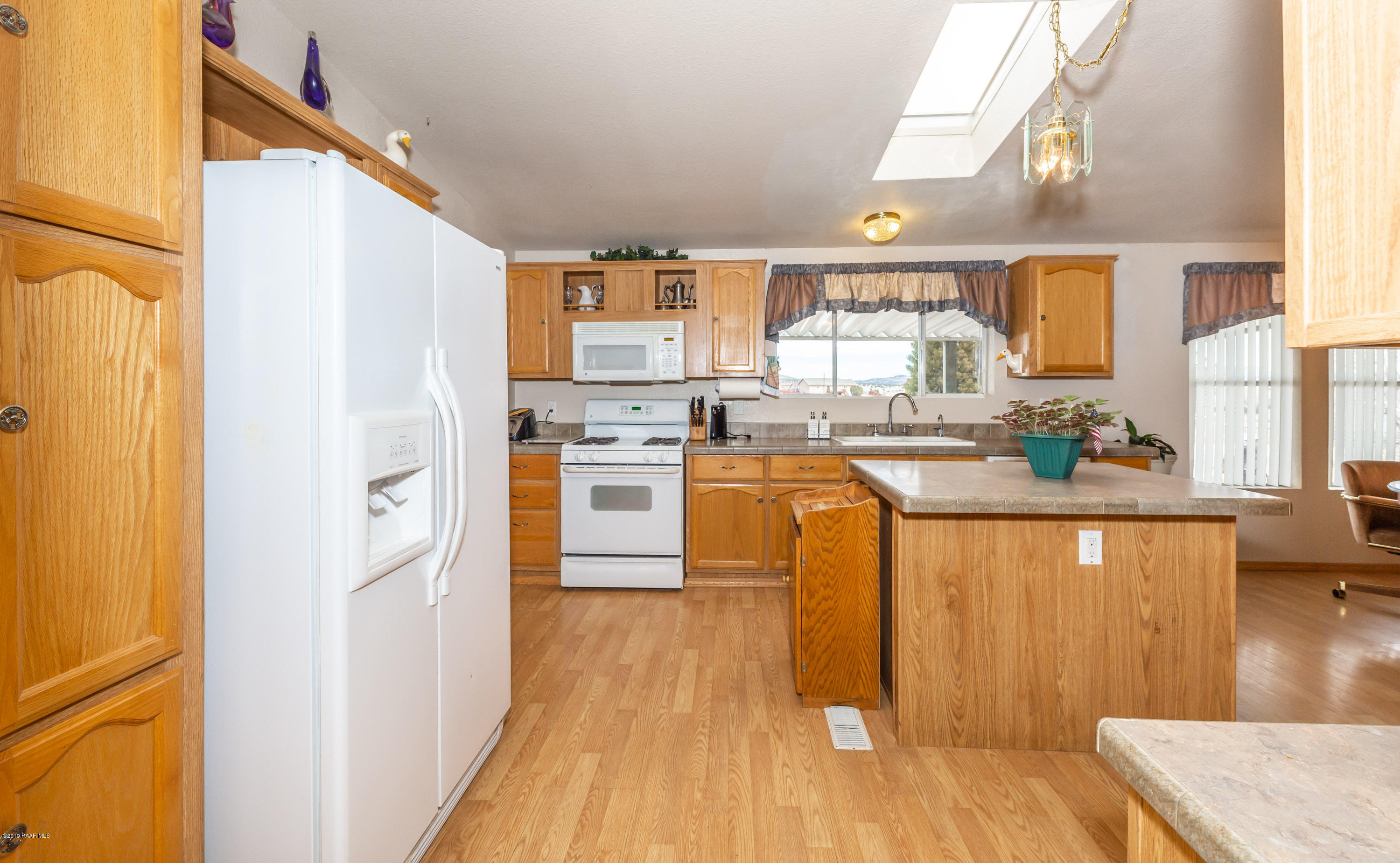22327 North Docs Road Paulden, AZ 86334 - Photo 6 of 30 007_Kitchen