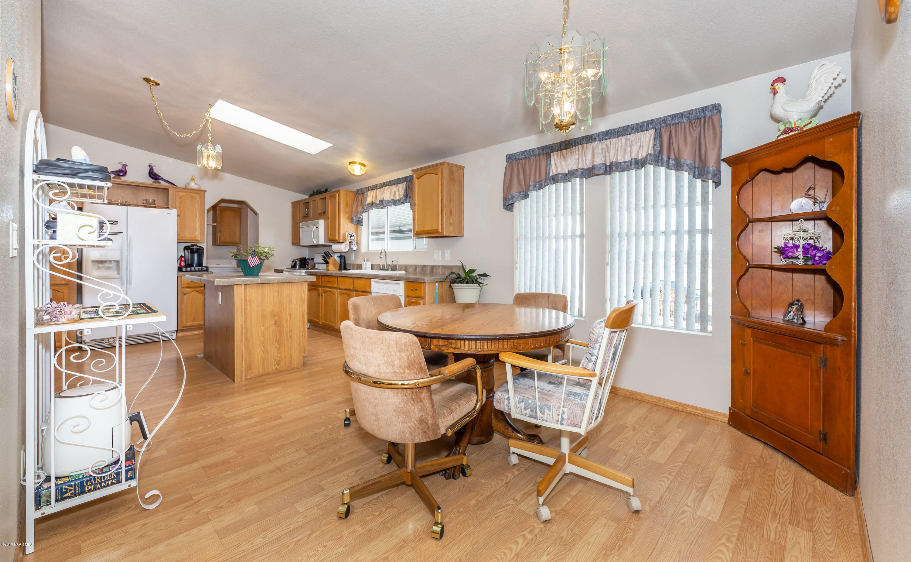 22327 North Docs Road Paulden, AZ 86334 - Photo 8 of 30 009_Dining Area And Kitchen