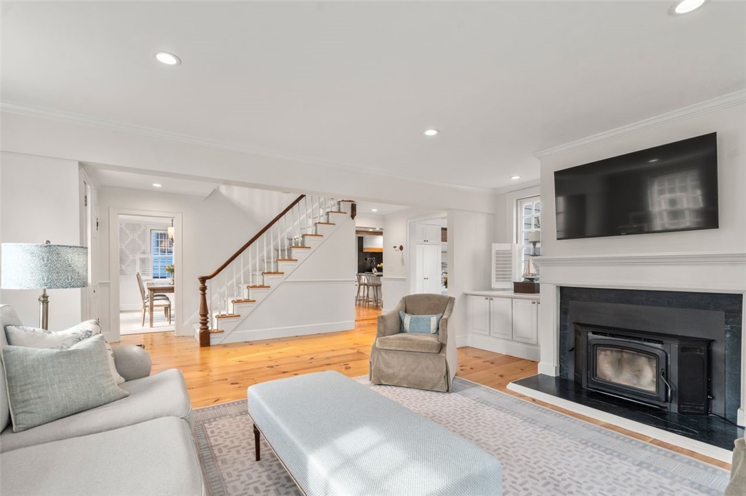 30 Thames Street Newport, RI 02840 - Photo 5 of 47