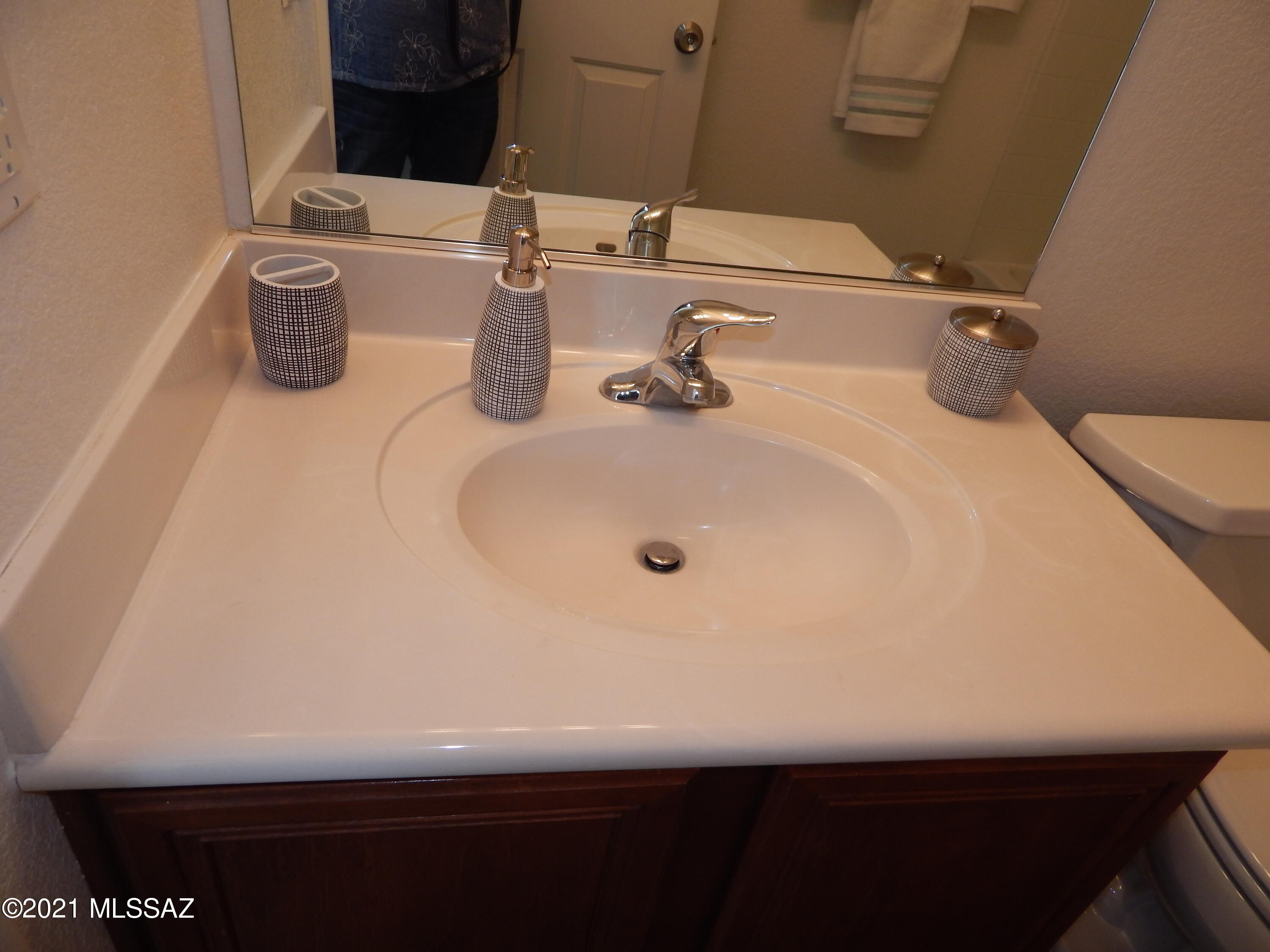 2340 West Golden Hills Road Tucson, AZ 85745 - Photo 41 of 45