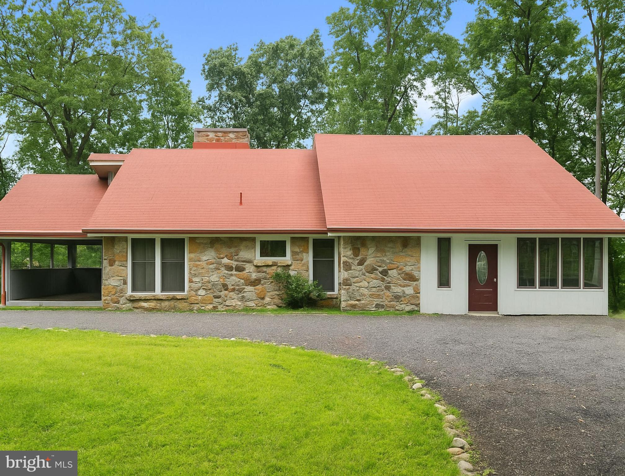 265 Slate Lane Stephenson, VA 22656 - Photo 29 of 29 front view of a house with a yard