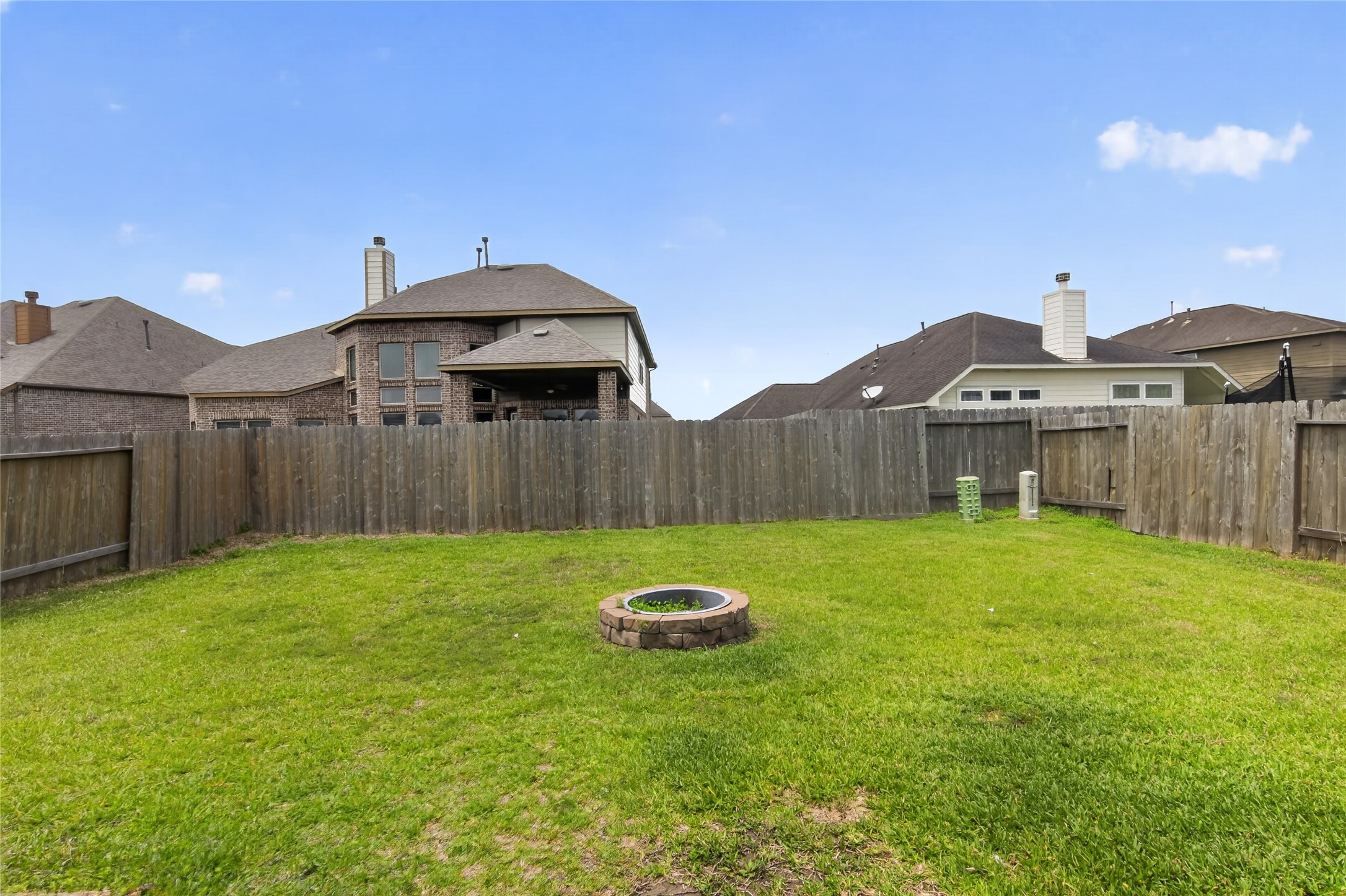 9742 Opal Rock Drive Rosharon, TX 77583 - Photo 5 of 30