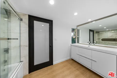 $2,400,000 | 5690 Hill Oak Drive, Los Angeles, CA 90068