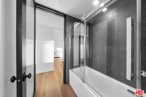$2,495,000 | 5690 Hill Oak Drive, Los Angeles, CA 90068