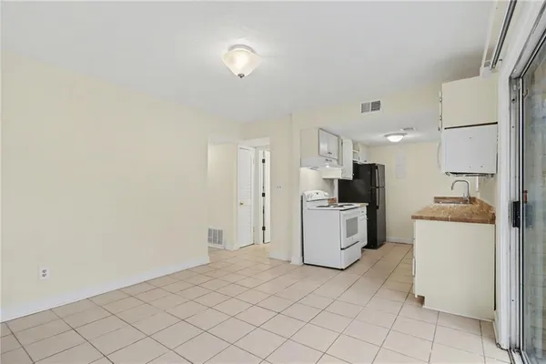 $1,700 | 1150 Rankin Street, Unit 8Q, Stone Mountain, GA 30083