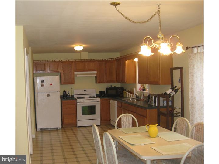1425 Kulp Road Pottstown, PA 19465 - Photo 5 of 12 Kitchen