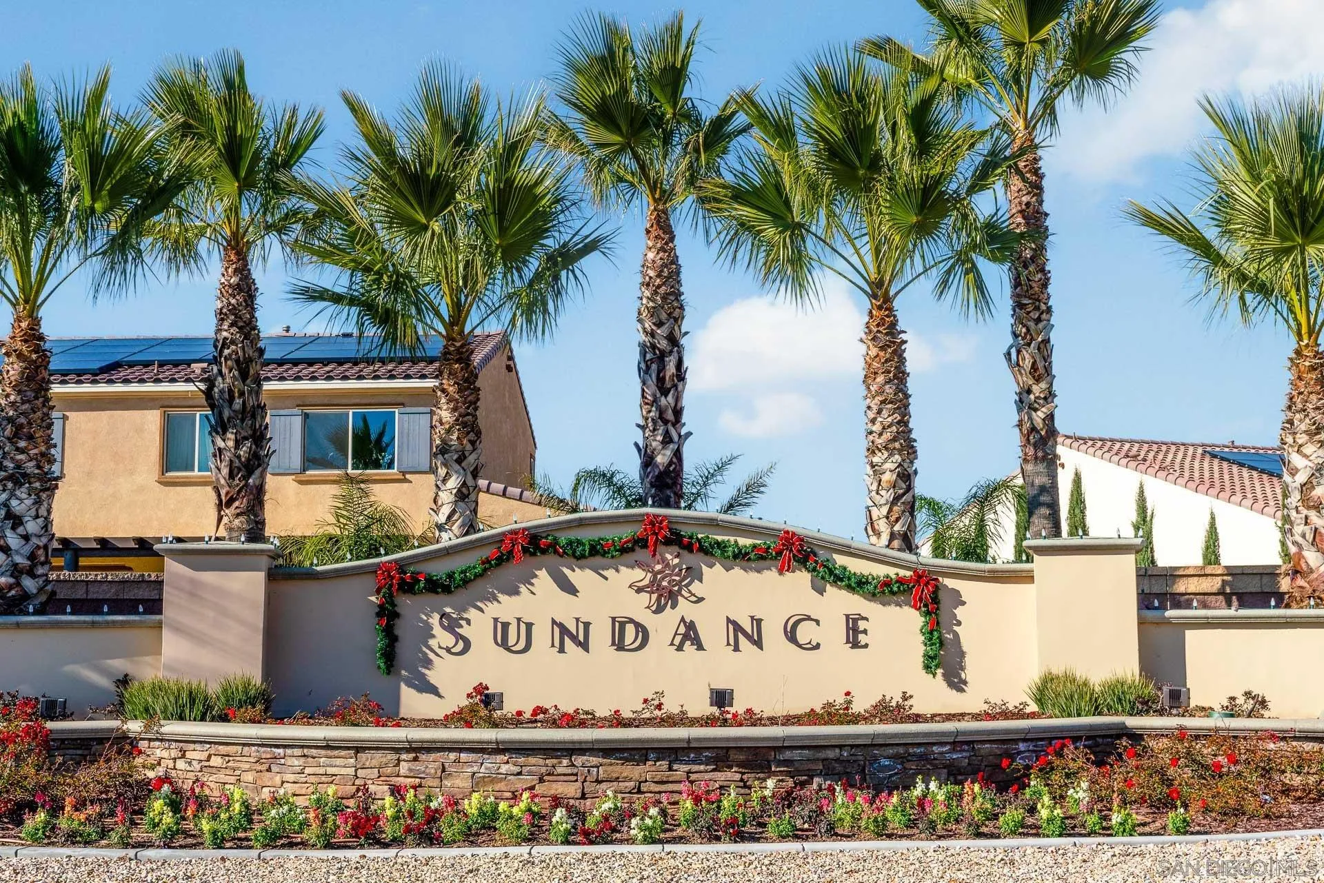 1712 Starlight Avenue Beaumont, CA 92223 - Photo 69 of 69 a view of a water fountain and palm tree